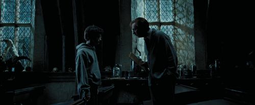 Click to view full size image
==============
PdA-Potterish_4979.jpg PdA-Potterish_4979.jpg