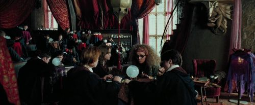 Click to view full size image
==============
PdA-Potterish_5050.jpg PdA-Potterish_5050.jpg