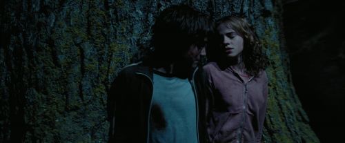 Click to view full size image
==============
PdA-Potterish_7569.jpg PdA-Potterish_7569.jpg