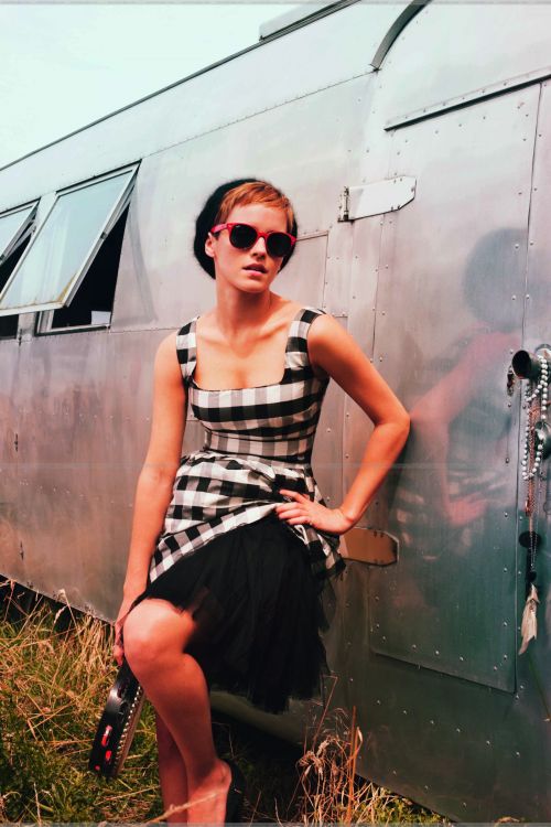 People_Tree_Emma_Watson_7_.jpg