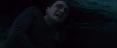 Click to view full size image
==============
Potterish-RdMTVSpot2-133.jpg Potterish-RdMTVSpot2-133.jpg
