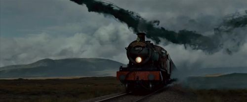 Click to view full size image
==============
Potterish-RdMTVSpot2-91.jpg Potterish-RdMTVSpot2-91.jpg