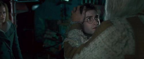 Click to view full size image
==============
Potterish-RdMTVSpot2-95.jpg Potterish-RdMTVSpot2-95.jpg