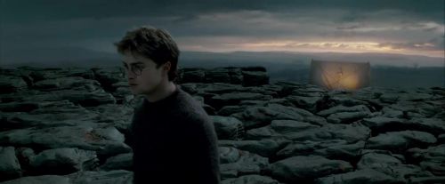 Click to view full size image
==============
Potterish-RdMTVSpot3-139.jpg Potterish-RdMTVSpot3-139.jpg