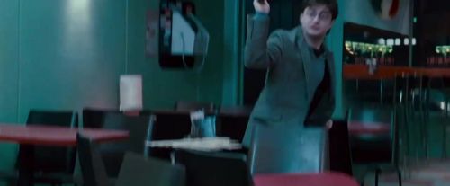 Click to view full size image
==============
Potterish-RdMTVSpot6-65.jpg Potterish-RdMTVSpot6-65.jpg