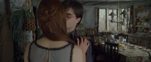 Click to view full size image
==============
Potterish-RdMTVSpot7-112.jpg Potterish-RdMTVSpot7-112.jpg