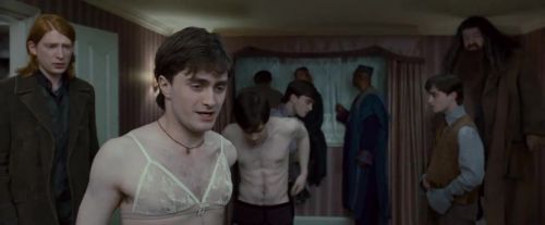 Click to view full size image
==============
Potterish-RdMTVSpot8-36.jpg Potterish-RdMTVSpot8-36.jpg