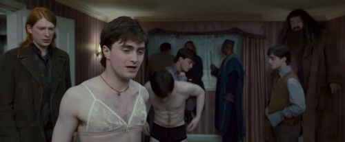 Click to view full size image
==============
Potterish-RdMTVSpot8-37.jpg Potterish-RdMTVSpot8-37.jpg