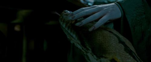 Click to view full size image
==============
Potterish-RdMTrailerParte1-686.jpg Potterish-RdMTrailerParte1-686.jpg