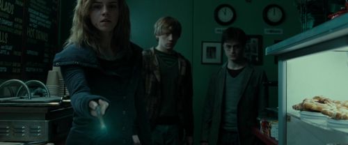 Click to view full size image
==============
RdM1-Potterish4011.jpg RdM1-Potterish4011.jpg