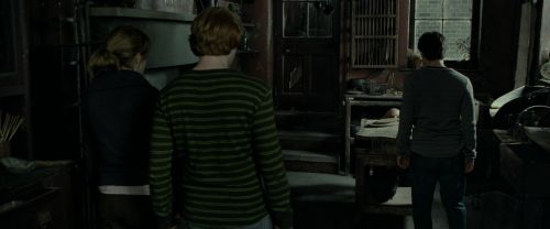 Click to view full size image
==============
RdM1-Potterish4456.jpg RdM1-Potterish4456.jpg