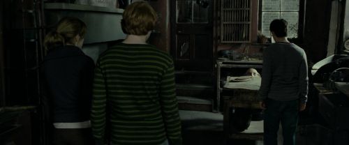 Click to view full size image
==============
RdM1-Potterish4460.jpg RdM1-Potterish4460.jpg