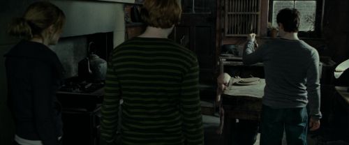 Click to view full size image
==============
RdM1-Potterish4474.jpg RdM1-Potterish4474.jpg