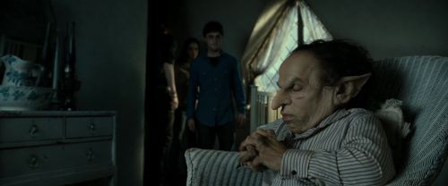 Click to view full size image
==============
RdM2-Potterish_00356.jpg RdM2-Potterish_00356.jpg