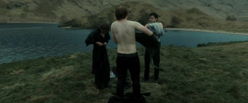 Click to view full size image
==============
RdM2-Potterish_02833.jpg RdM2-Potterish_02833.jpg