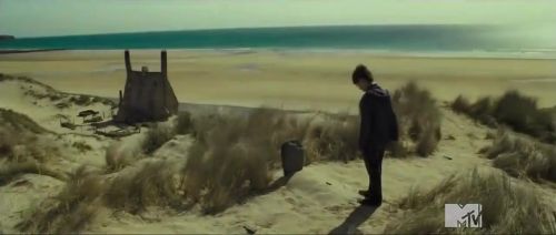 Click to view full size image
==============
TeaserTrailerRdMMTVPotterish_2813829.jpg TeaserTrailerRdMMTVPotterish_2813829.jpg