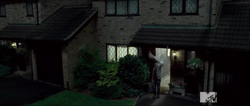Click to view full size image
==============
TeaserTrailerRdMMTVPotterish_284329.jpg TeaserTrailerRdMMTVPotterish_284329.jpg