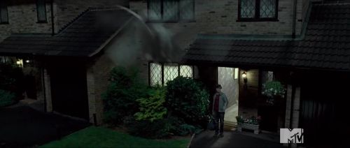 Click to view full size image
==============
TeaserTrailerRdMMTVPotterish_285329.jpg TeaserTrailerRdMMTVPotterish_285329.jpg