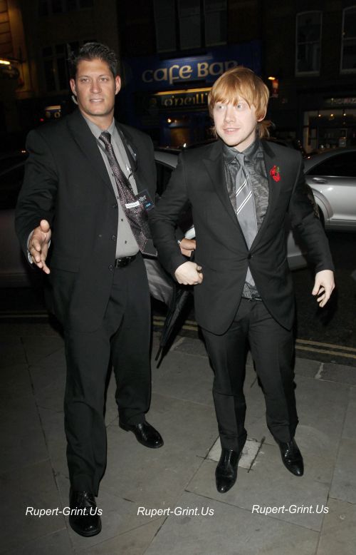 Click to view full size image
==============
big_celebs_harry_potter_after_party_36700.jpg big_celebs_harry_potter_after_party_36700.jpg