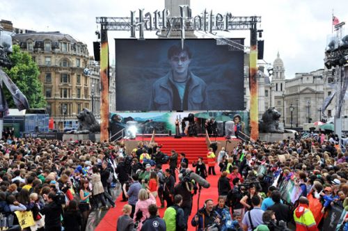 Click to view full size image
==============
dh2_premieres_london_0028.jpg dh2_premieres_london_0028.jpg