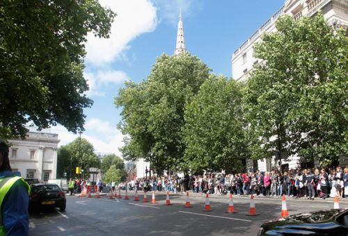dh2_premieres_london_0109.jpg