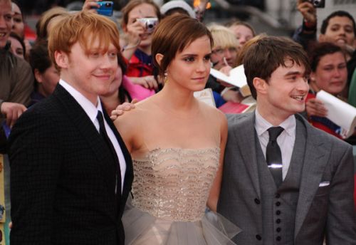 Click to view full size image
==============
dh2_premieres_london_0459.jpg dh2_premieres_london_0459.jpg