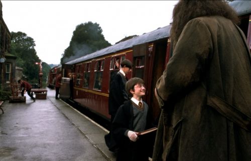 Click to view full size image
==============
hp1-stills-hd-41.jpg hp1-stills-hd-41.jpg