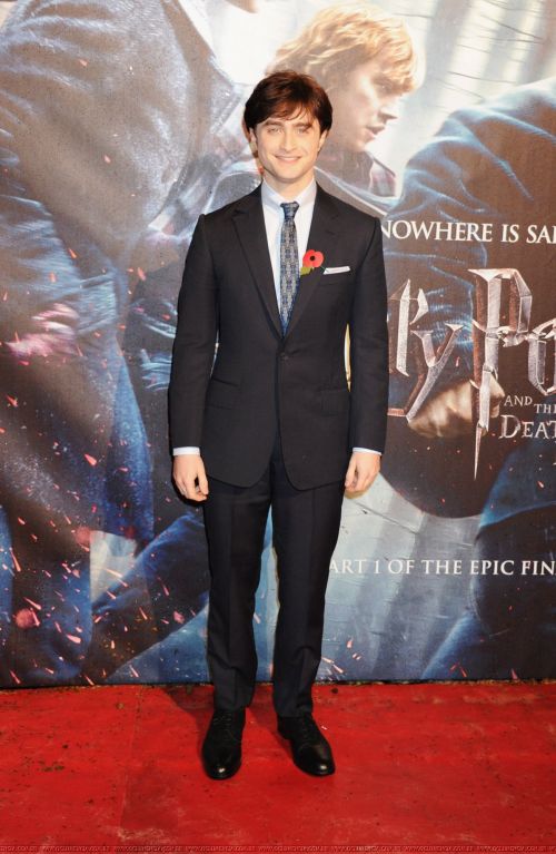 hp7_pt1_premiere_london_5_281229.jpg