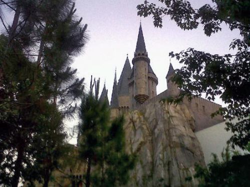 Click to view full size image
==============
potter-castle-up.jpg potter-castle-up.jpg