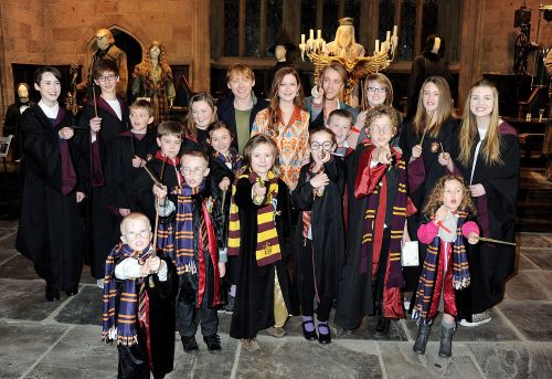 Click to view full size image
==============
studiotourphotocall3101_018.jpg studiotourphotocall3101_018.jpg
