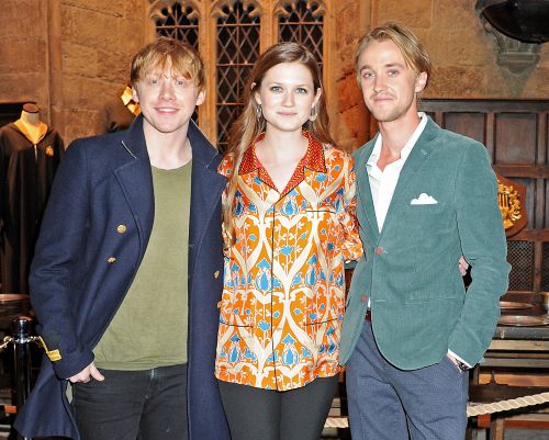 Click to view full size image
==============
studiotourphotocall3101_031.jpg studiotourphotocall3101_031.jpg