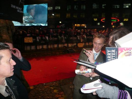 Click to view full size image
==============
tom_coming.jpg tom_coming.jpg