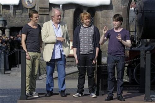 Click to view full size image
==============
wwohp_day3celeb_031.jpg wwohp_day3celeb_031.jpg