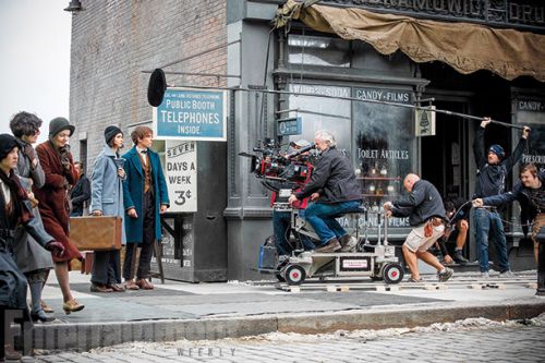 Click to view full size image
==============
fantastic-beasts-05.jpg fantastic-beasts-05.jpg