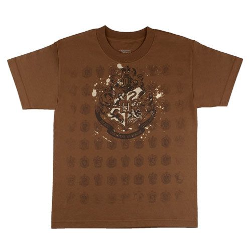 L_HOGWARTSFASHION_Apparel_Youth_HarryPotter_Apparel_HogwartsYouthT-Shirt_YBOYHOGWARTT_COFFE.JPG