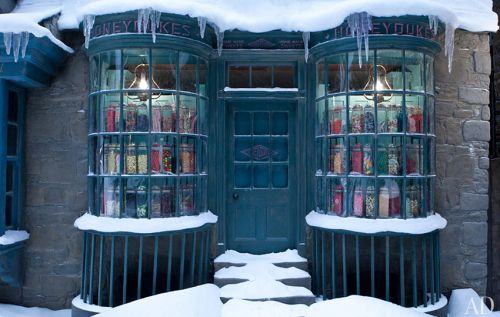 Click to view full size image
==============
08_harry-potter-set-design_lg.jpg 08_harry-potter-set-design_lg.jpg