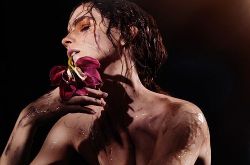Click to view full size image
==============
Emma_Watson_Natural_Beauty_2013_.jpg Emma_Watson_Natural_Beauty_2013_.jpg