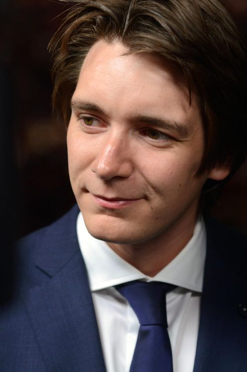 Click to view full size image
==============
PotterishPremiereParis_28429.jpg PotterishPremiereParis_28429.jpg