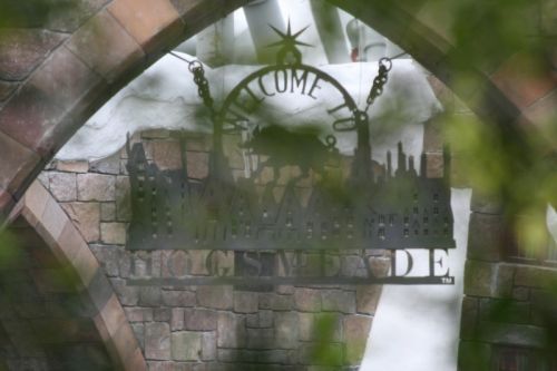 Click to view full size image
==============
harrypotterthemepark198.jpg harrypotterthemepark198.jpg