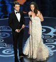 kristen-stewart-daniel-radcliffe-present-at-the-oscars-2013.jpg