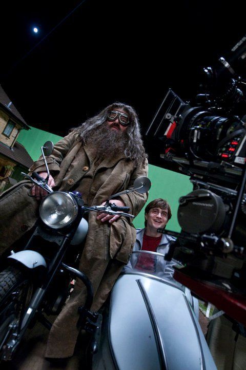 hagrid-harry-moto.jpg hagrid-harry-moto.jpg