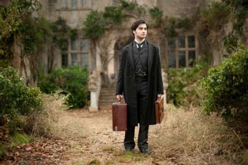 normal_radcliffewomaninblack015.jpg