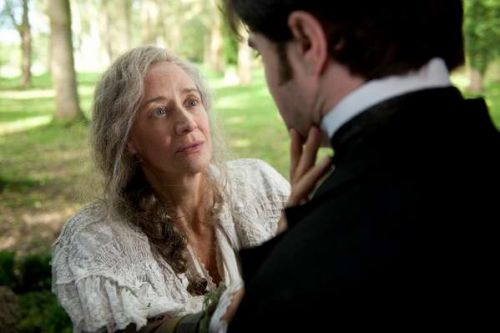 normal_radcliffewomaninblack016.jpg