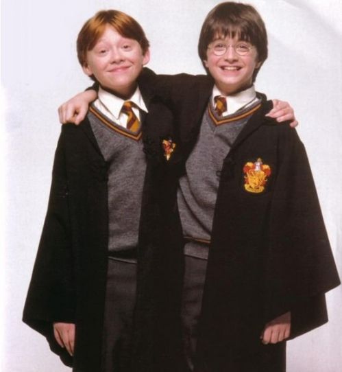 Click to view full size image
==============
photoshootPF_potterish_08.jpg photoshootPF_potterish_08.jpg