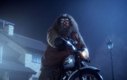 Click to view full size image
==============
stills_potterish_02.jpg stills_potterish_02.jpg