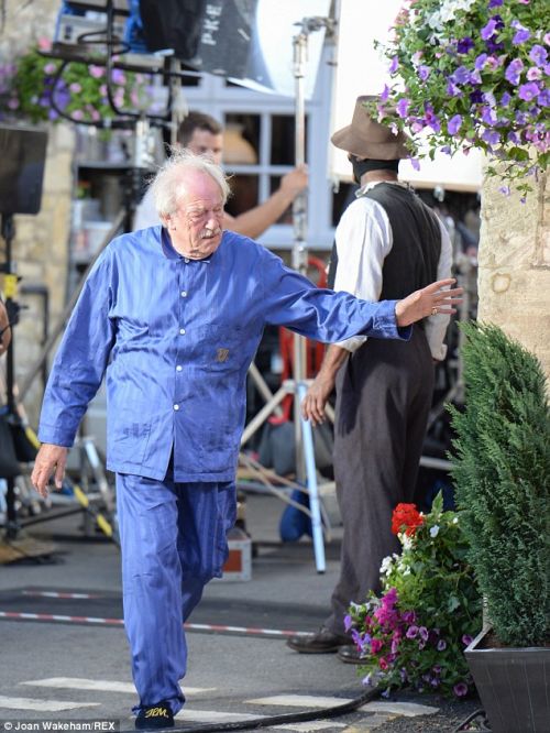 Casual-Vacancy_29.jpg