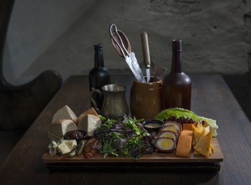 Click to view full size image
==============
Diagon_Alley_Food_and_Beverage.jpg Diagon_Alley_Food_and_Beverage.jpg