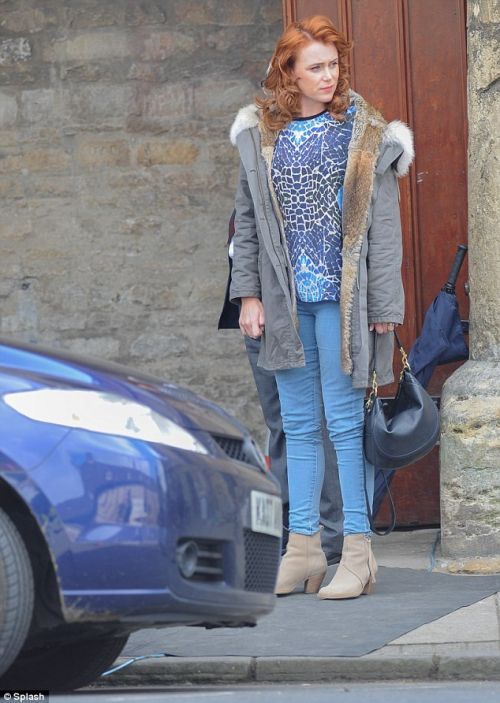 Click to view full size image
==============
Keeley-Hawes-The-Casual-Vacancy-1.jpg Keeley-Hawes-The-Casual-Vacancy-1.jpg