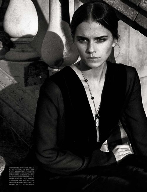 Click to view full size image
==============
emma-watson-vogue-italia-007.jpg emma-watson-vogue-italia-007.jpg