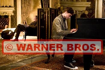 Harry_na_casa_de_Slughorn.jpg Harry_na_casa_de_Slughorn.jpg